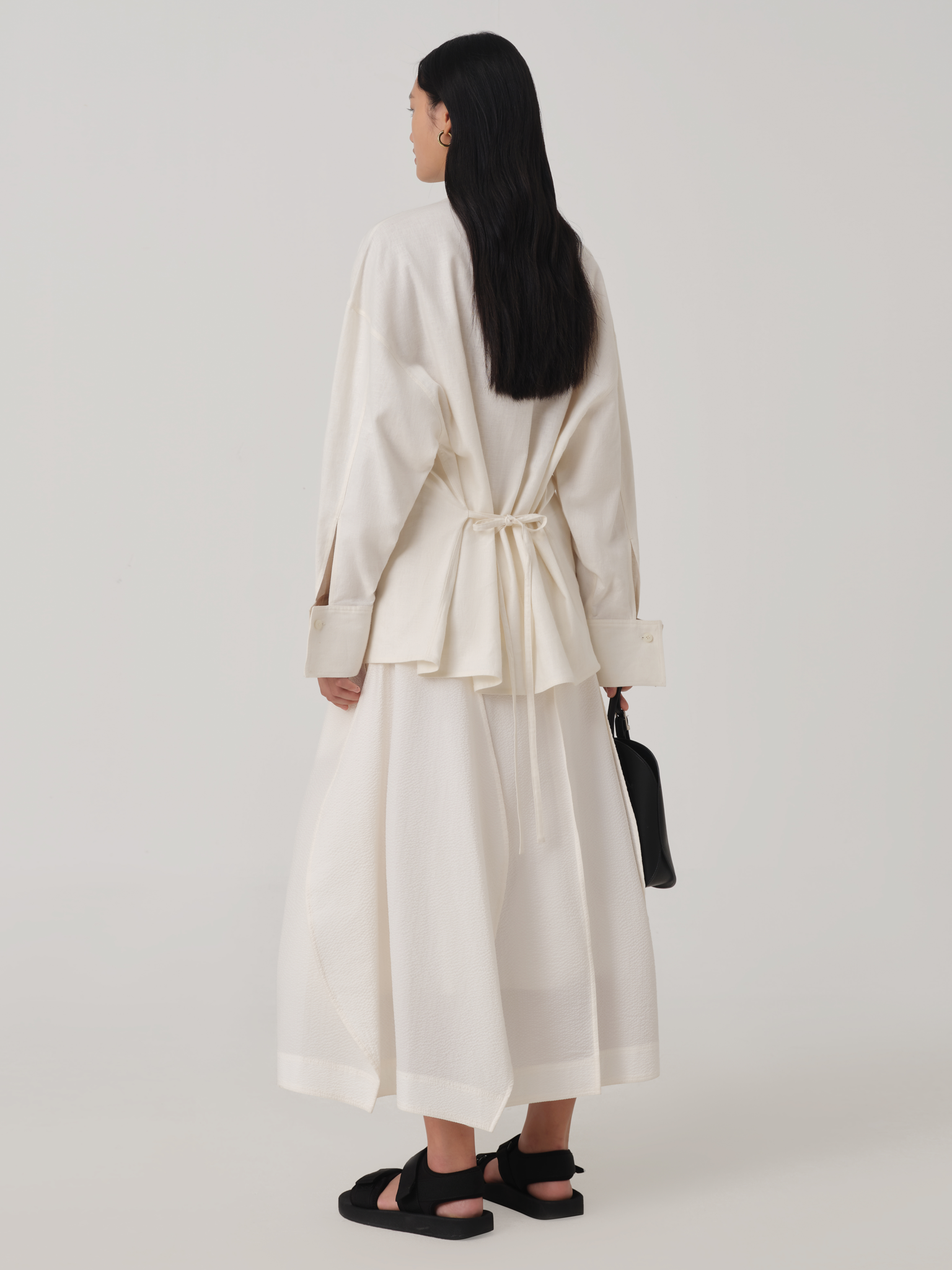 OVERSIZED LONG SLEEVE LINEN SHIRT